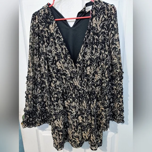 Entro Black & Tan Ruffle Romper - Picture 1 of 10